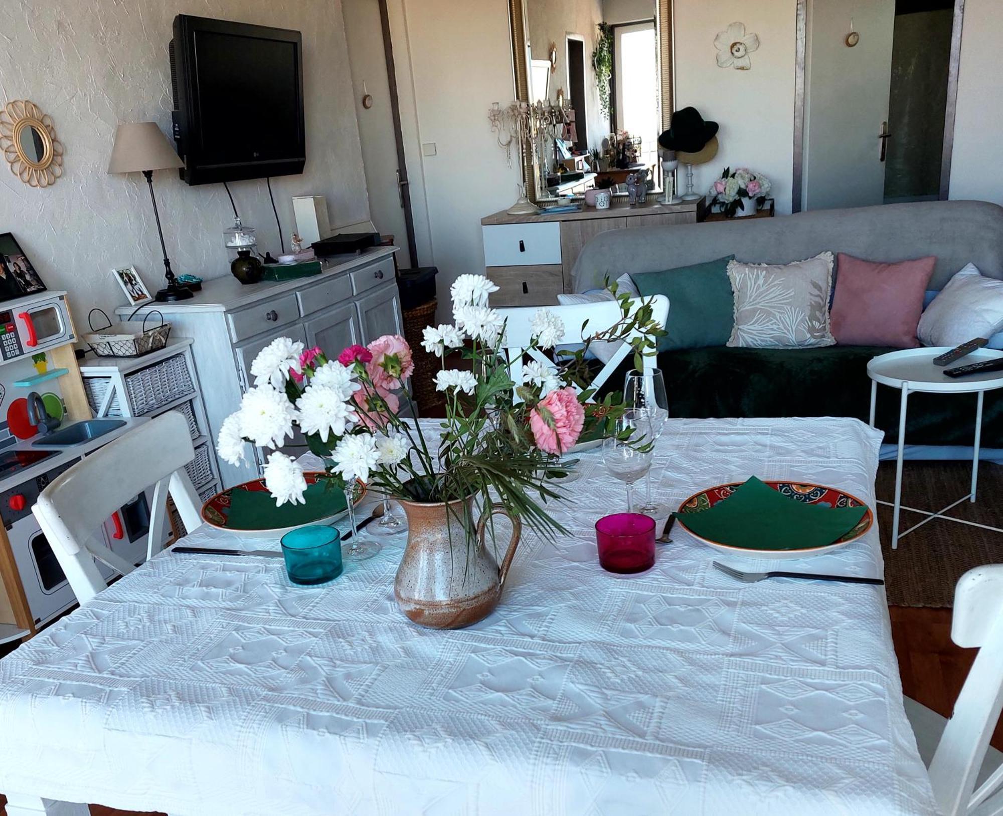 Chambre Chez L'Habitante Avec Salle De Bain Et Cuisine Communes - Presence D'Un Chat بوردو المظهر الخارجي الصورة